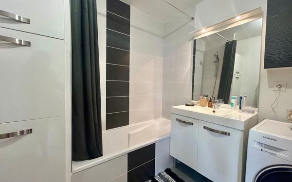 Appartement à vendre    3 pièces •  Lentilly