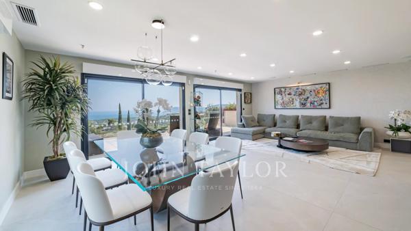 Exclusivité - Villa de prestige entièrement rénovée avec vue mer panoramique