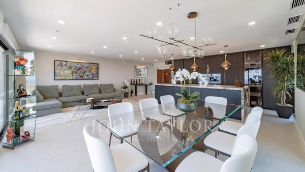 Exclusivité - Villa de prestige entièrement rénovée avec vue mer panoramique