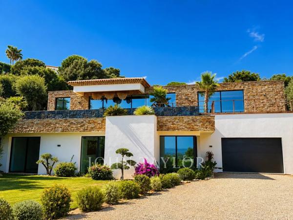 Villa neuve avec vue mer panoramique