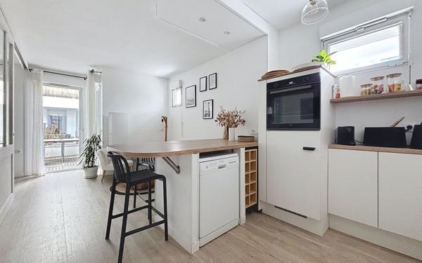 Appartement à vendre    2 pièces • 46,04 m2 La Rochelle