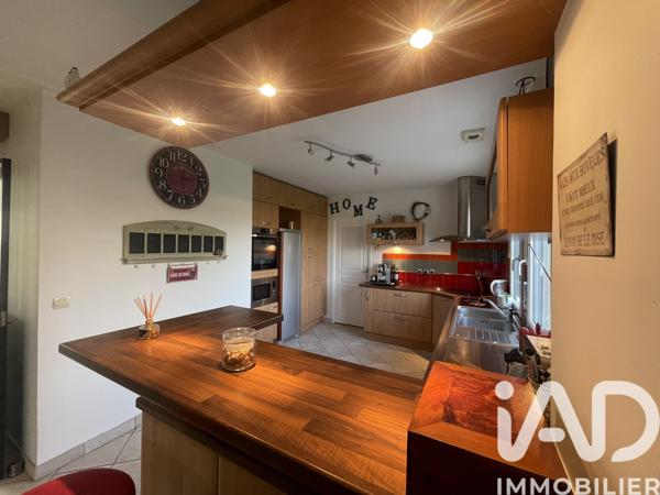 Maison à vendre 8 pièces 158 m² Isles-lès-Villenoy