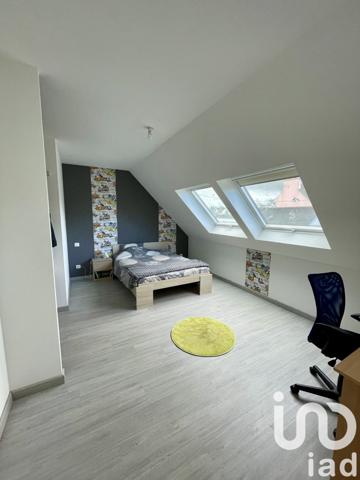 Maison 10 pièces de 213 m² à Plonéour-Lanvern (29720)