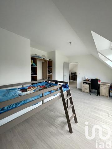 Maison 10 pièces de 213 m² à Plonéour-Lanvern (29720)