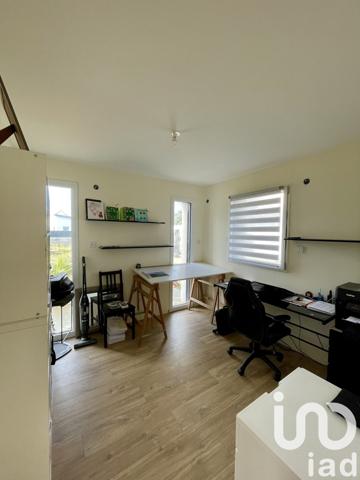 Maison 10 pièces de 213 m² à Plonéour-Lanvern (29720)