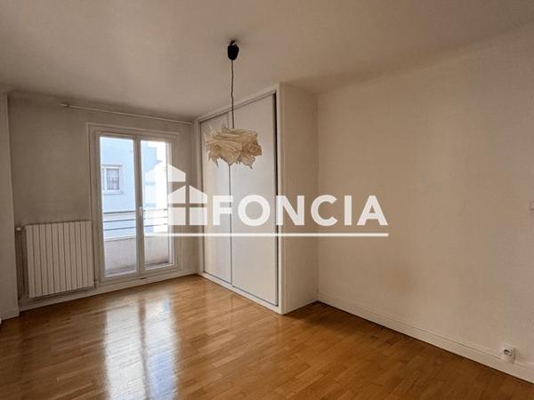 Location Appartement 3 pièces 94.23 m² - 11 RUE LINNE Grenoble 38000