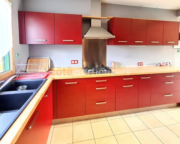 Vente
                Maison163,9 m² - 8 Pièces -
                    AVRANCHES (50300)