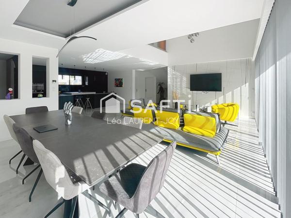 Contemporaine aux finitions soignées