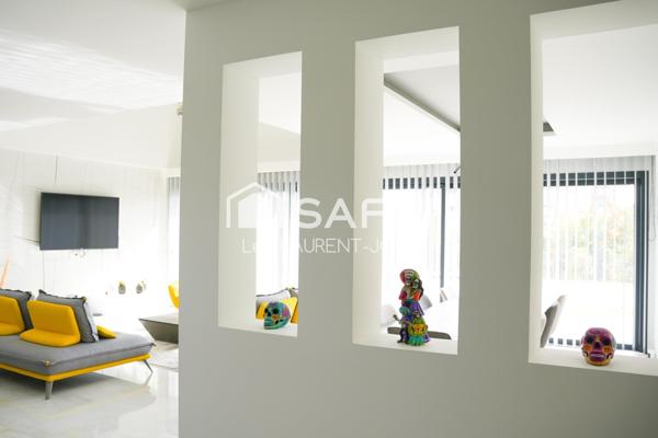 Contemporaine aux finitions soignées