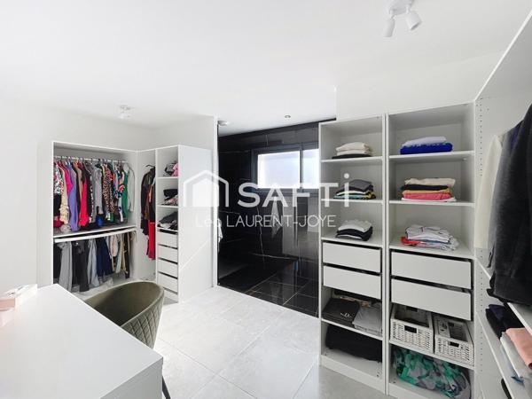 Contemporaine aux finitions soignées