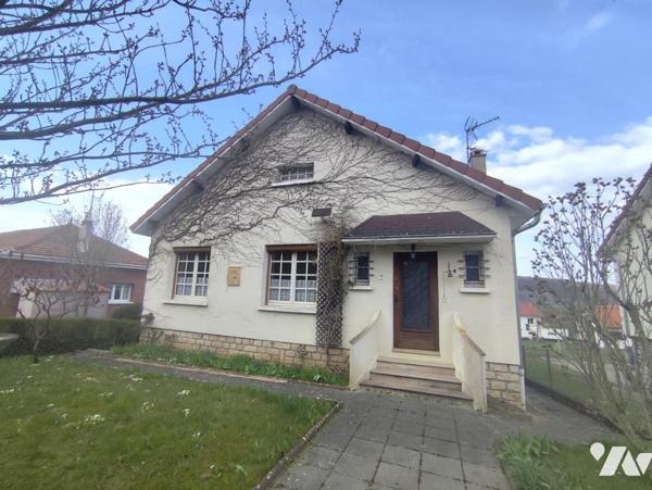 Maison individuelle sur sous-sol avec jardin