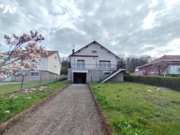 Maison individuelle sur sous-sol avec jardin