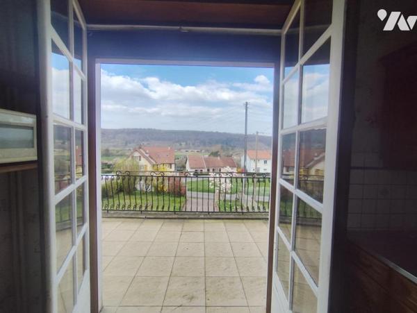 Maison individuelle sur sous-sol avec jardin