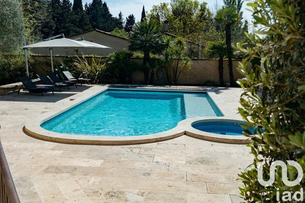 Bastide 8 pièces de 320 m² à Châteaurenard (13160)