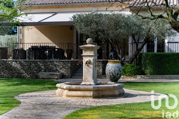 Bastide 8 pièces de 320 m² à Châteaurenard (13160)