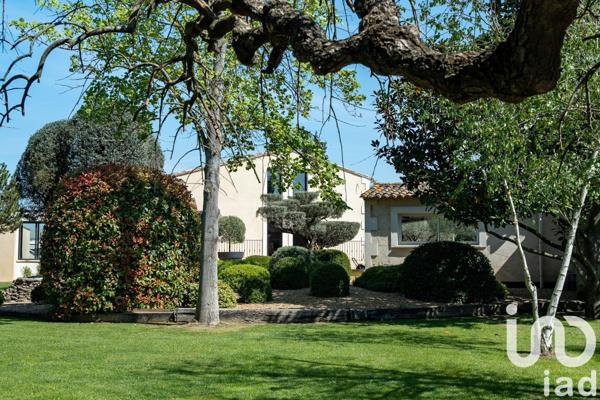 Bastide 8 pièces de 320 m² à Châteaurenard (13160)