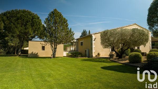 Bastide 8 pièces de 320 m² à Châteaurenard (13160)