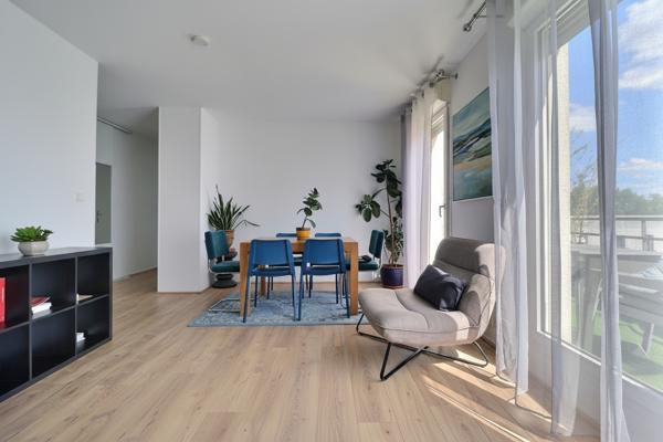 Appartement 3 pièces lumineux au dernier étage à Saint Denis - Porte de Paris - Stade de France
