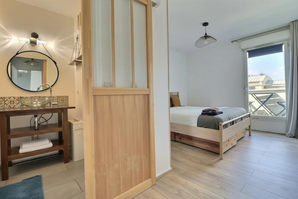 Appartement 3 pièces lumineux au dernier étage à Saint Denis - Porte de Paris - Stade de France