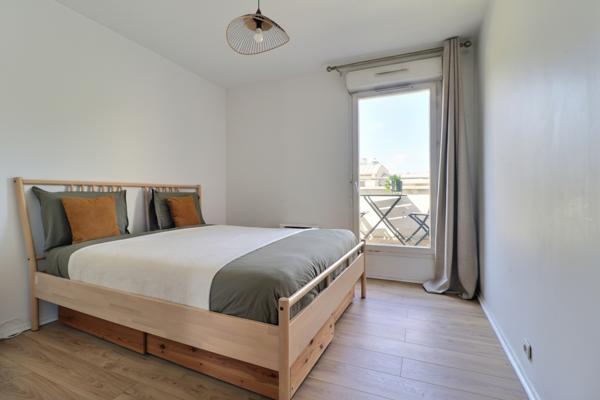 Appartement 3 pièces lumineux au dernier étage à Saint Denis - Porte de Paris - Stade de France