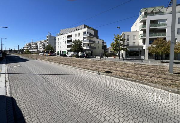 APPARTEMENT PARFAIT ETAT