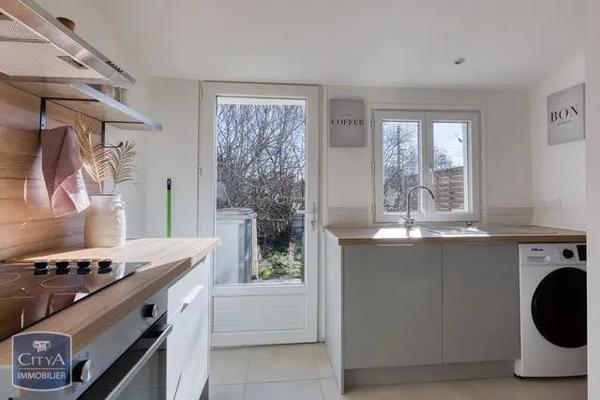 Maison à louer 4 pièces 52.28m² Valenciennes (59300)