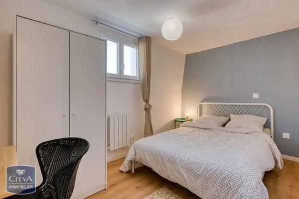 Maison à louer 4 pièces 52.28m² Valenciennes (59300)