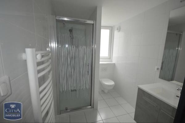 Appartement à louer 1 pièce 29.84m²