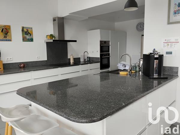 Maison à vendre 10 pièces 440 m² Boussac-Bourg