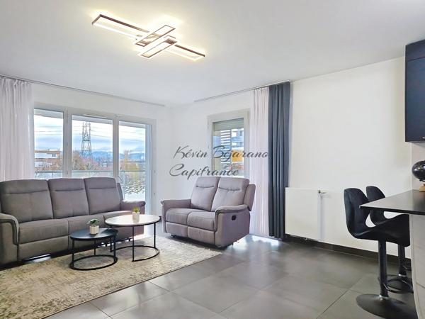 Appartement à louer 3 pièces SAINT GENIS POUILLY (01)