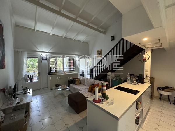Saint-François (97118) Exclusivité ZEOPIE Immobilier : T2 de 58m² + terrasse de 14m² et place de parking privative dans résidence de