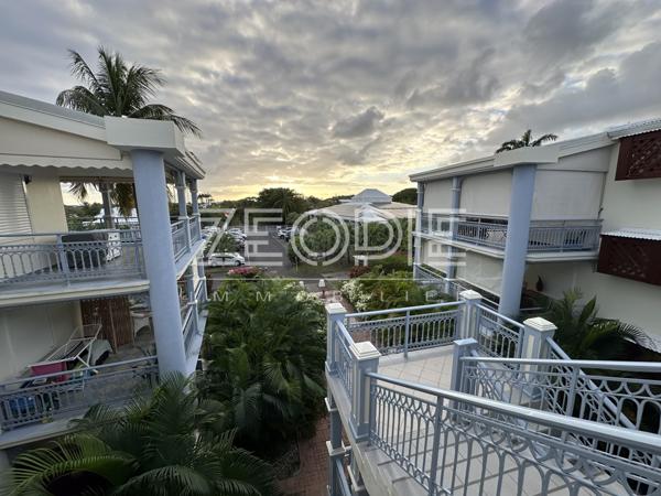 Saint-François (97118) Exclusivité ZEOPIE Immobilier : T2 de 58m² + terrasse de 14m² et place de parking privative dans résidence de