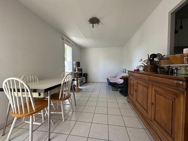 Appartement à vendre à Vannes T2 avec terrasse, parking et garage en sous-sol !