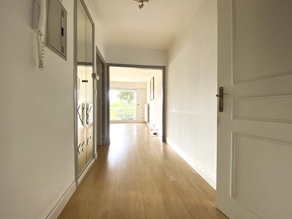 Appartement à vendre à Vannes 2 chambres Ascenseur Terrasse Garage