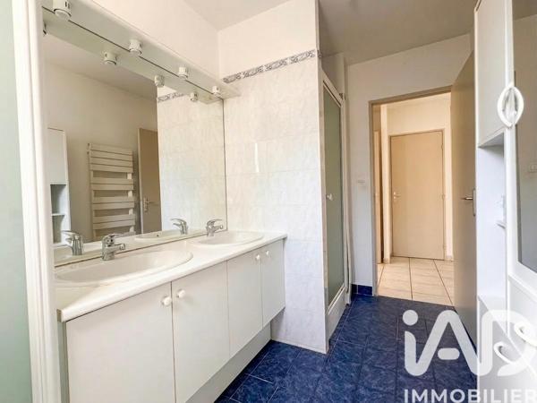 Appartement à vendre 3 pièces 81,69 m² Villeneuve-lès-Avignon