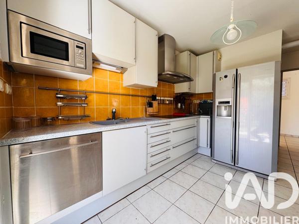 Appartement à vendre 3 pièces 81,69 m² Villeneuve-lès-Avignon