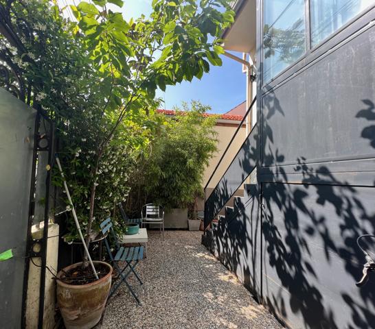 Bagnolet (93170) Mairie des Lilas - Maison de charme avec terrasse et 2 studios indépendants