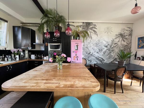 Bagnolet (93170) Mairie des Lilas - Maison de charme avec terrasse et 2 studios indépendants