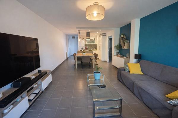 Fontaines-sur-Saône (69270) F3 de 72m2 avec 70m2 de jardin privatif / Terrasse de 15m2