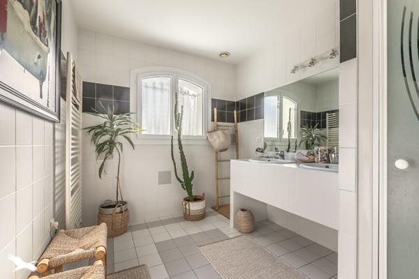 Maison à vendre 684 816 € Le Teich 6 p 174 m² DPE C