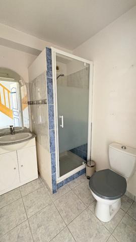 Maison 2 chambres avec jardin dans le bourg de Plougoumelen