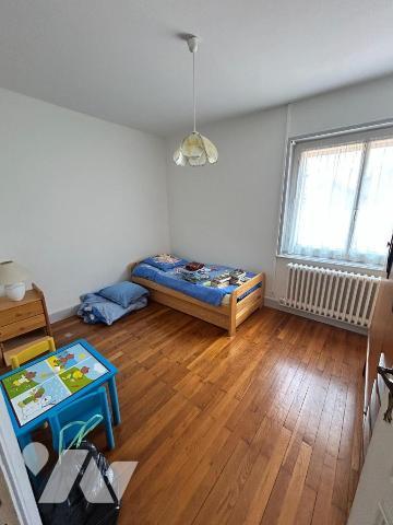 Maison de charme individuelle de 240m² habitables sur un terrain plat, clos et arboré de 1908m² e