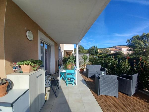 Appartement de 64m2 - 2 chambres- jardin -parking