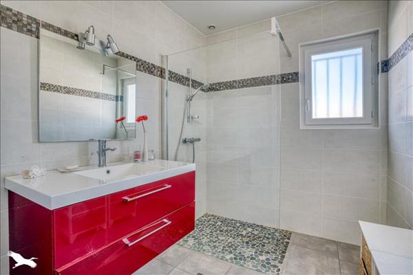 Maison à vendre |  Pineuilh |  5 pièces | 142 m²