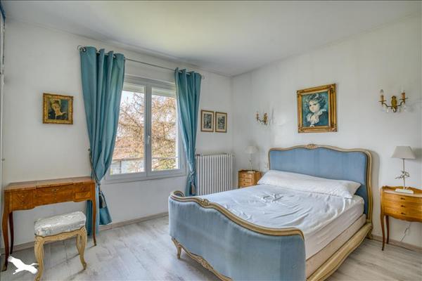 Maison à vendre |  Pineuilh |  5 pièces | 142 m²