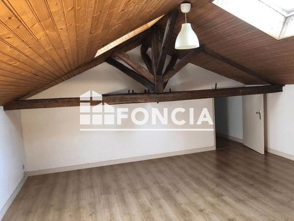 Location Studio 17.22 m² - 7 RUE JEAN JAURES Poitiers 86000