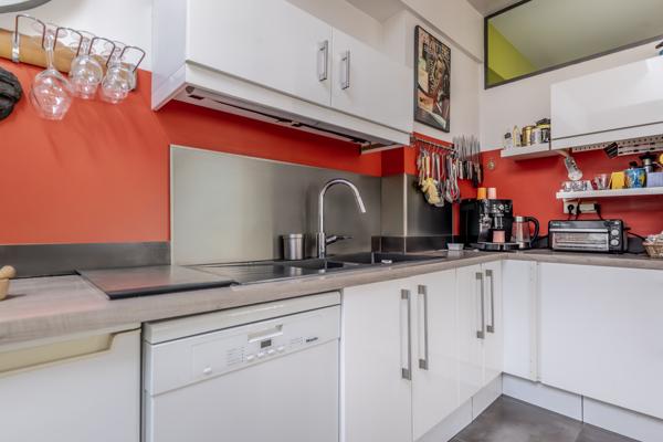 Viroflay (78220) VIROFLAY RIVE GAUCHE -APPARTEMENT EN REZ DE JARDIN ENTREE PRIVATIVE Profession Libérale acceptée.