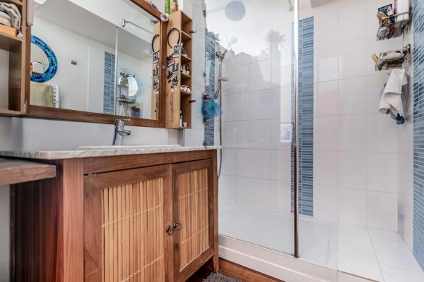 Viroflay (78220) VIROFLAY RIVE GAUCHE -APPARTEMENT EN REZ DE JARDIN ENTREE PRIVATIVE Profession Libérale acceptée.