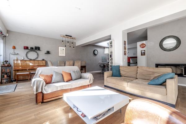 Viroflay (78220) VIROFLAY RIVE GAUCHE -APPARTEMENT EN REZ DE JARDIN ENTREE PRIVATIVE Profession Libérale acceptée.