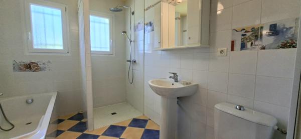 Seyresse (40180) Maison Bourgeoise de Type T5 de 155m² sur magnifique terrain de 1425 m²